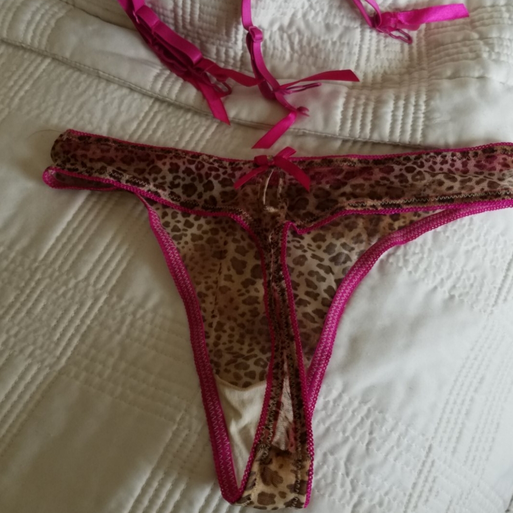 Lingerie - Picture 4 of 4